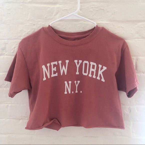Brandy Melville Tops - New York cropped tee